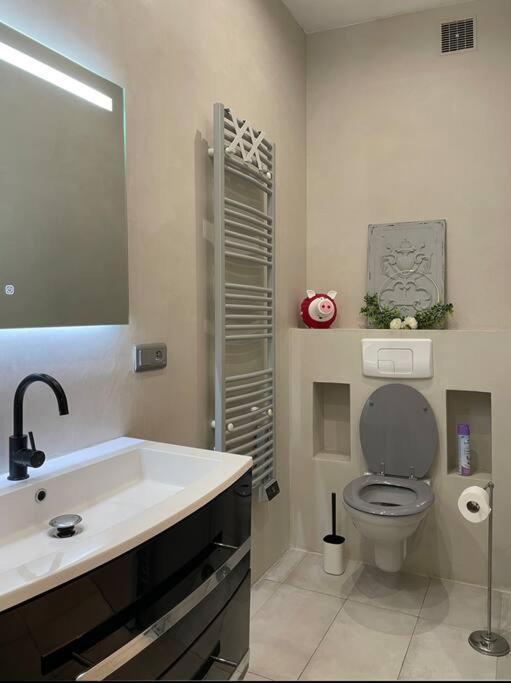 Luxury Apartment In The Heart Of Old Town Nice. Exteriör bild