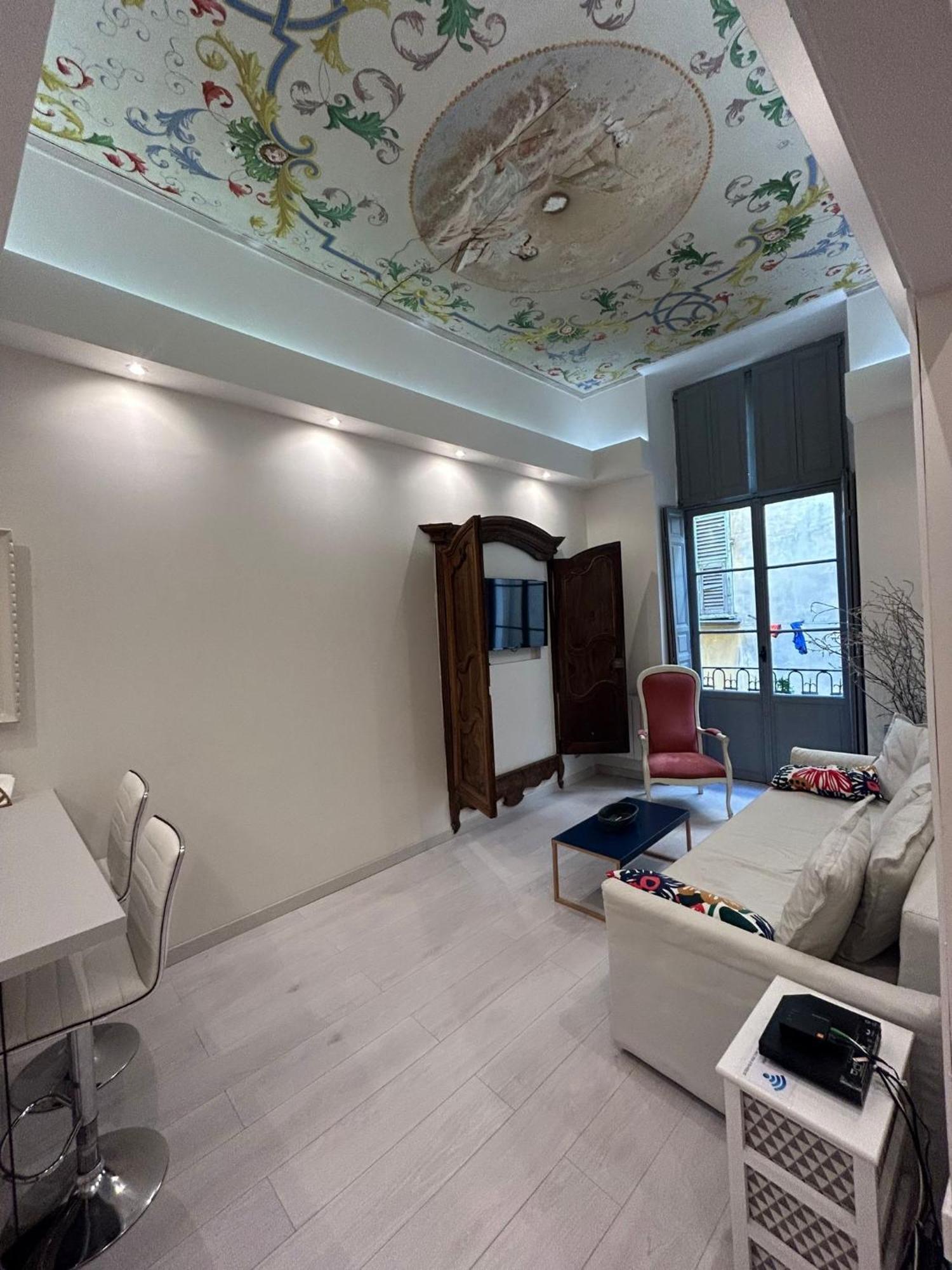 Luxury Apartment In The Heart Of Old Town Nice. Exteriör bild