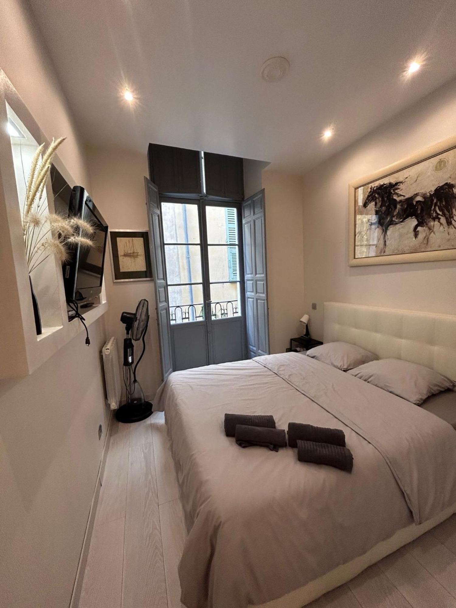 Luxury Apartment In The Heart Of Old Town Nice. Exteriör bild