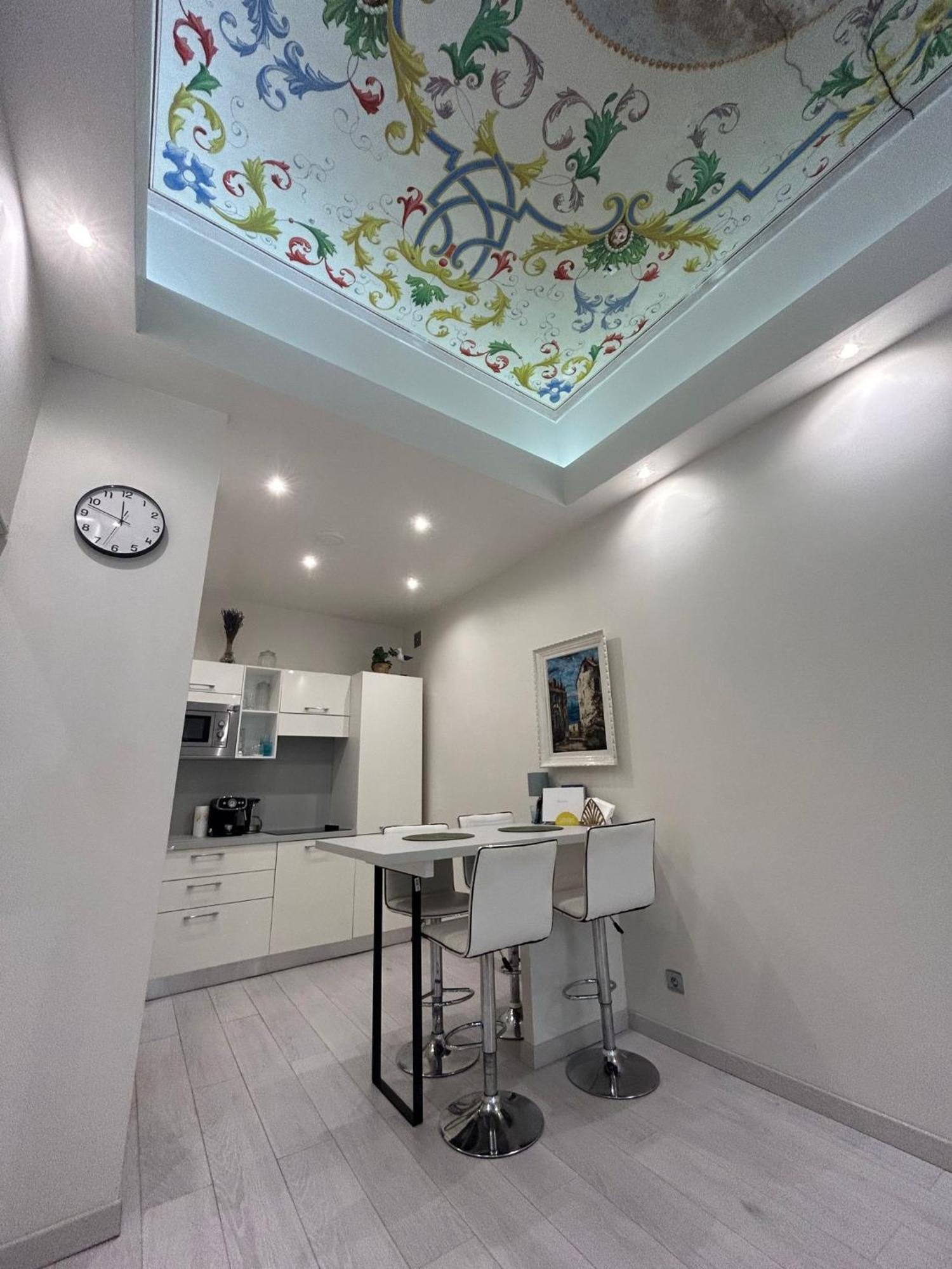 Luxury Apartment In The Heart Of Old Town Nice. Exteriör bild